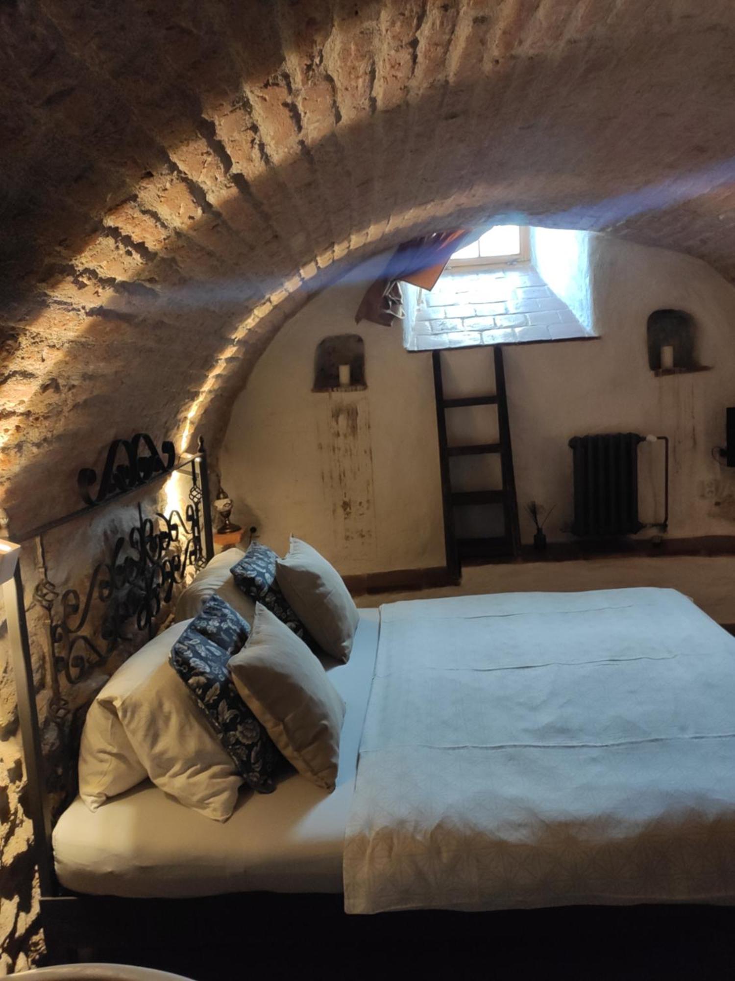 Apartmany Antico Микулов Екстериор снимка